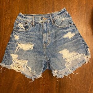 American Eagle High Rise 90’s Boyfriend Shorts